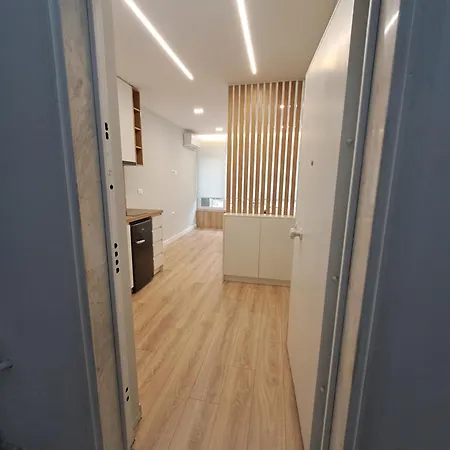 Comfy In * ティラナ